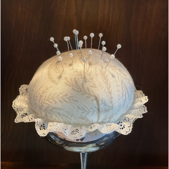 Vintage Silver Plated Champagne Goblet Pin Cushion - Picture 3 of 7